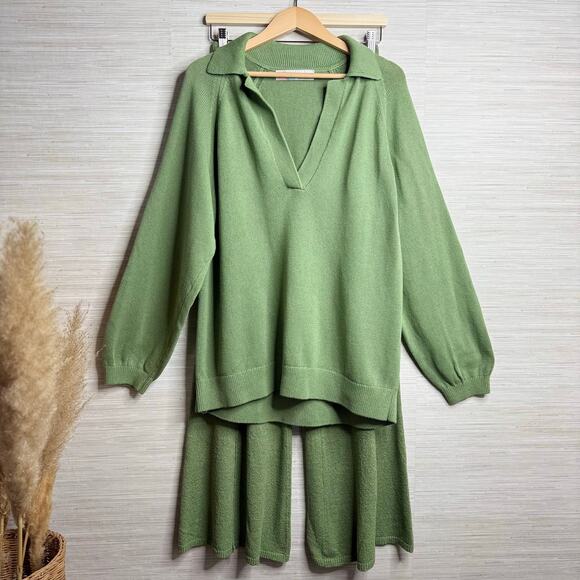 Free People Green V-Neck Sweater - Picture 2 of 9